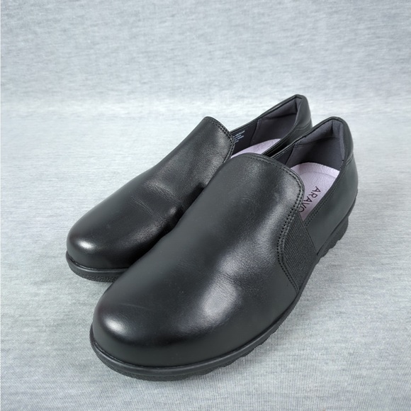 Aravon Josie Slipon Flats - Picture 3 of 15